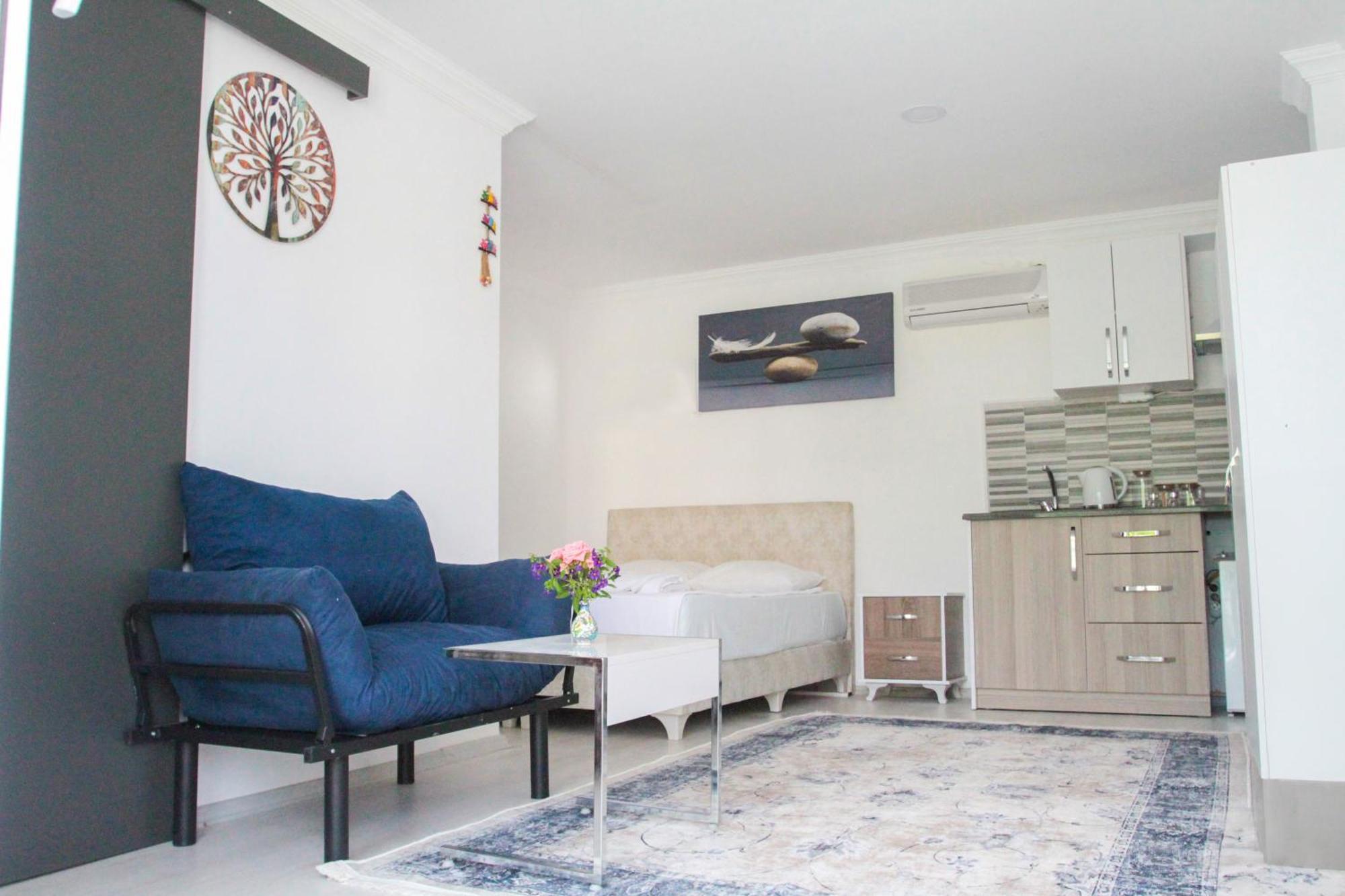 Hillside Apart Hotel Экстерьер фото