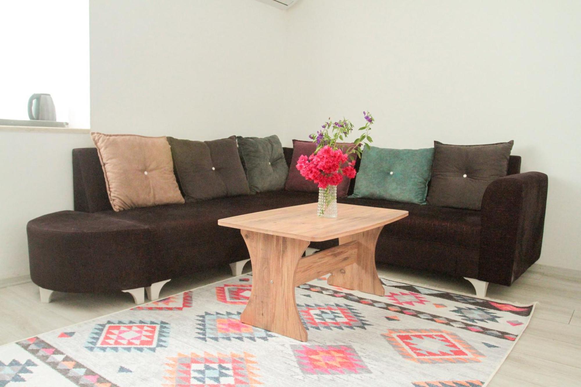 Hillside Apart Hotel Экстерьер фото
