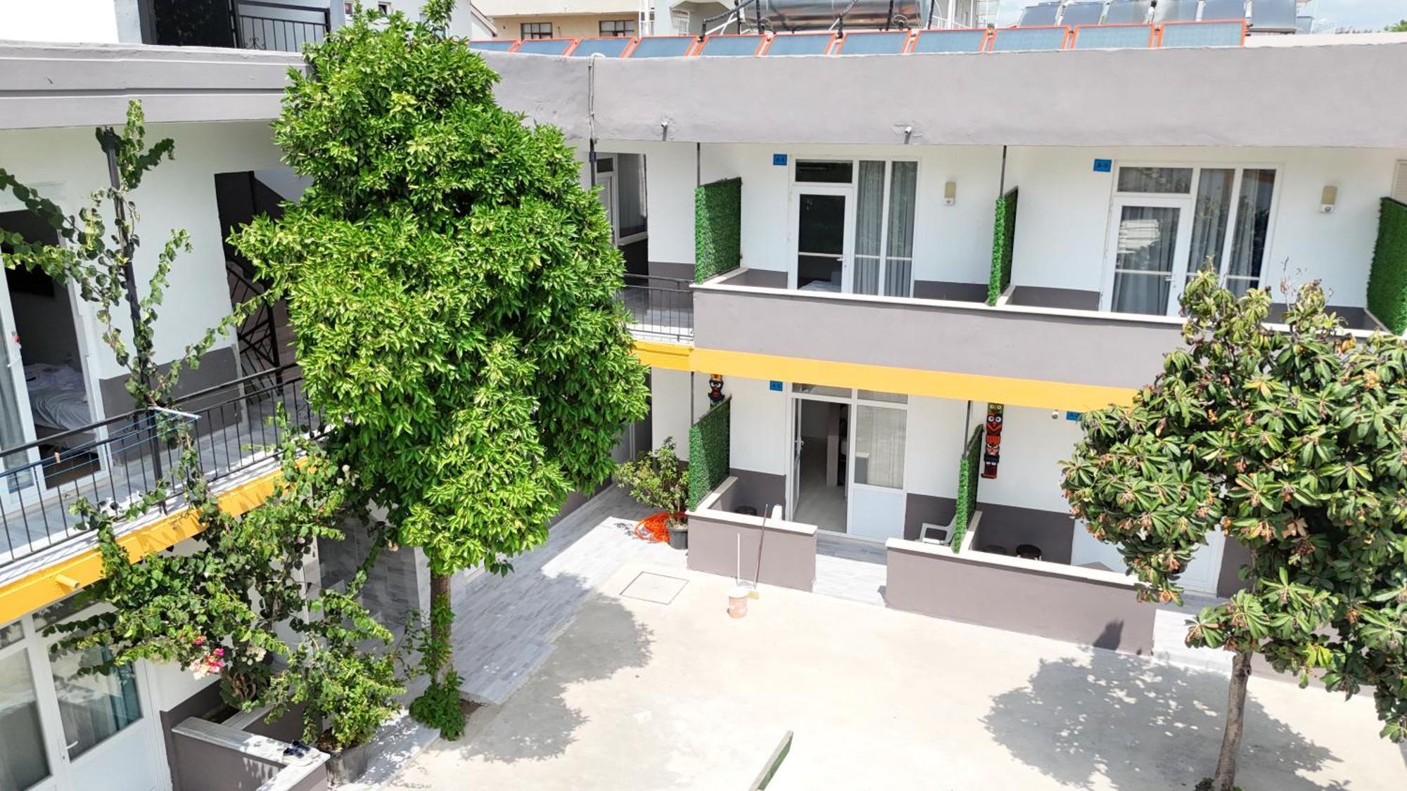 Hillside Apart Hotel Экстерьер фото