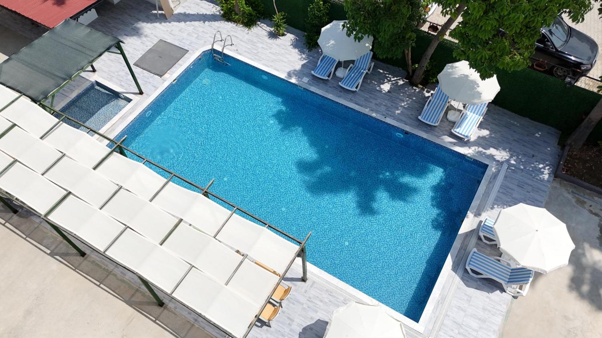 Hillside Apart Hotel Экстерьер фото
